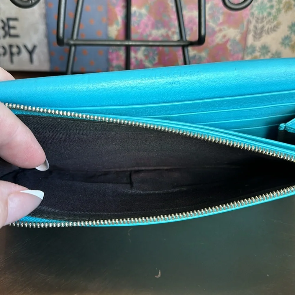 Balenciaga great preloved